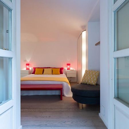Red Studio Near Porta Nuova By Wonderful Italy Турин Экстерьер фото