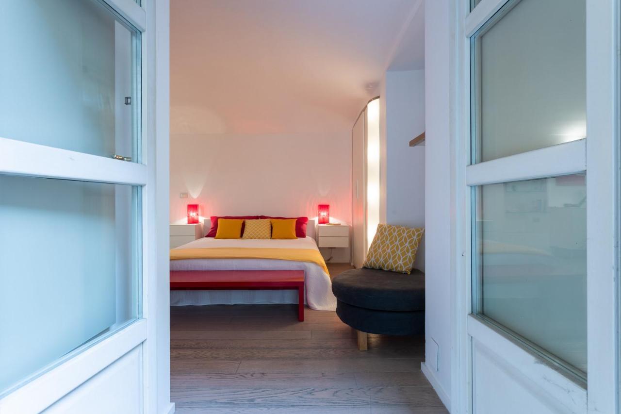 Red Studio Near Porta Nuova By Wonderful Italy Турин Экстерьер фото