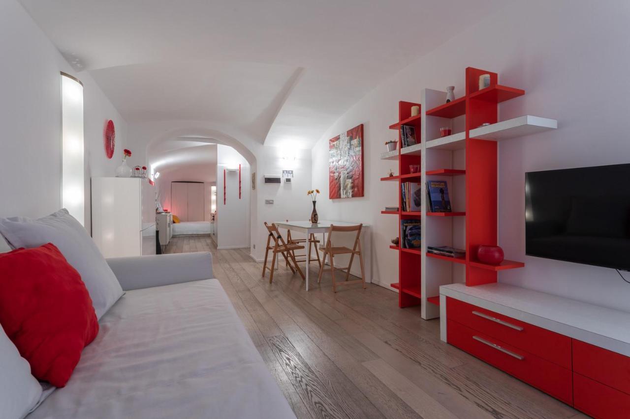 Red Studio Near Porta Nuova By Wonderful Italy Турин Экстерьер фото
