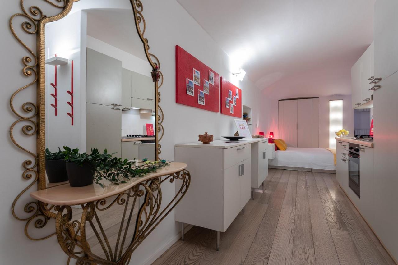 Red Studio Near Porta Nuova By Wonderful Italy Турин Экстерьер фото